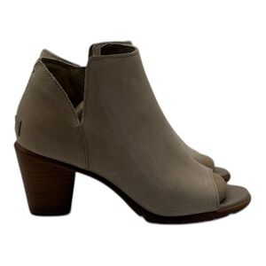 SOREL Peep Toe Leather Booties – Women’s Size 7.5
